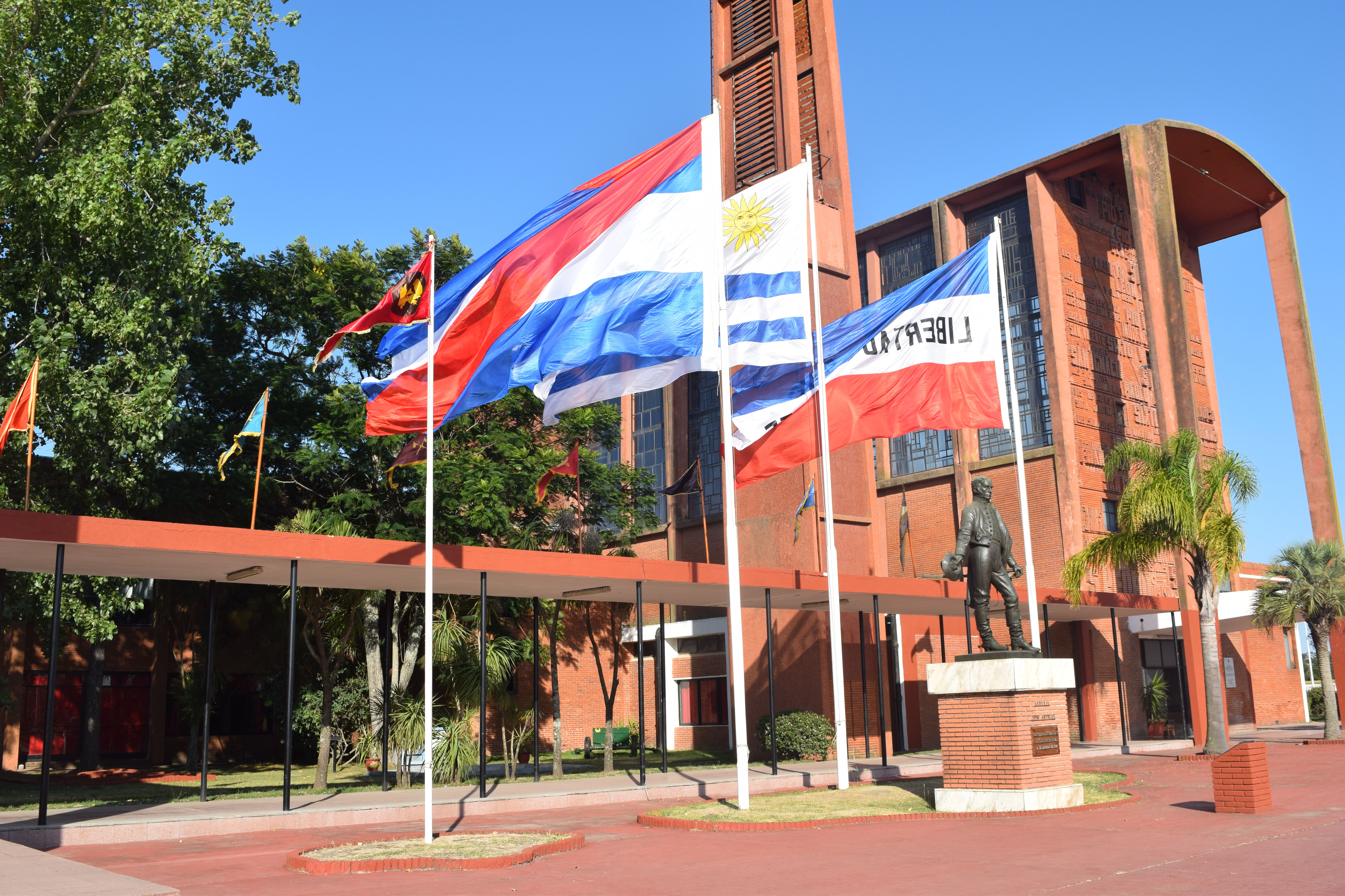 Portada Escuela Militar